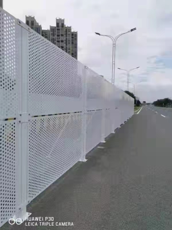 裝配式鋼結構圍擋的安裝難度和時間需求如何？【旭東鋼構圍擋】